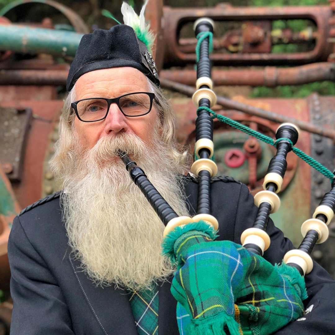 Local storyteller with bagpipes